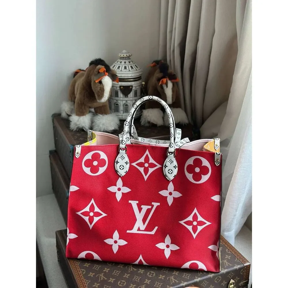 Louis Vuitton please note
